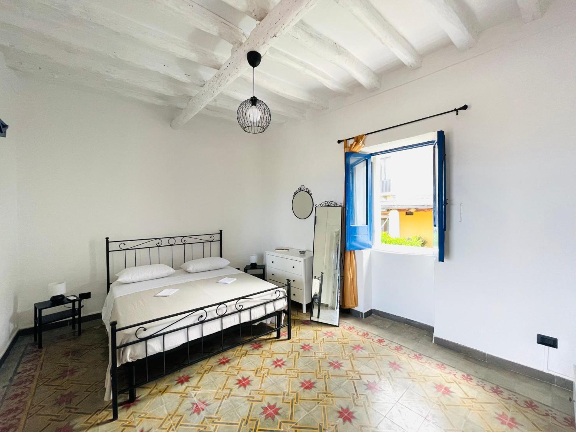 Villa Margherita - Appartamenti A Due Passi Dal Corso Di Santa Marina Salina A 100 Mt Dalla Spiaggia Kültér fotó